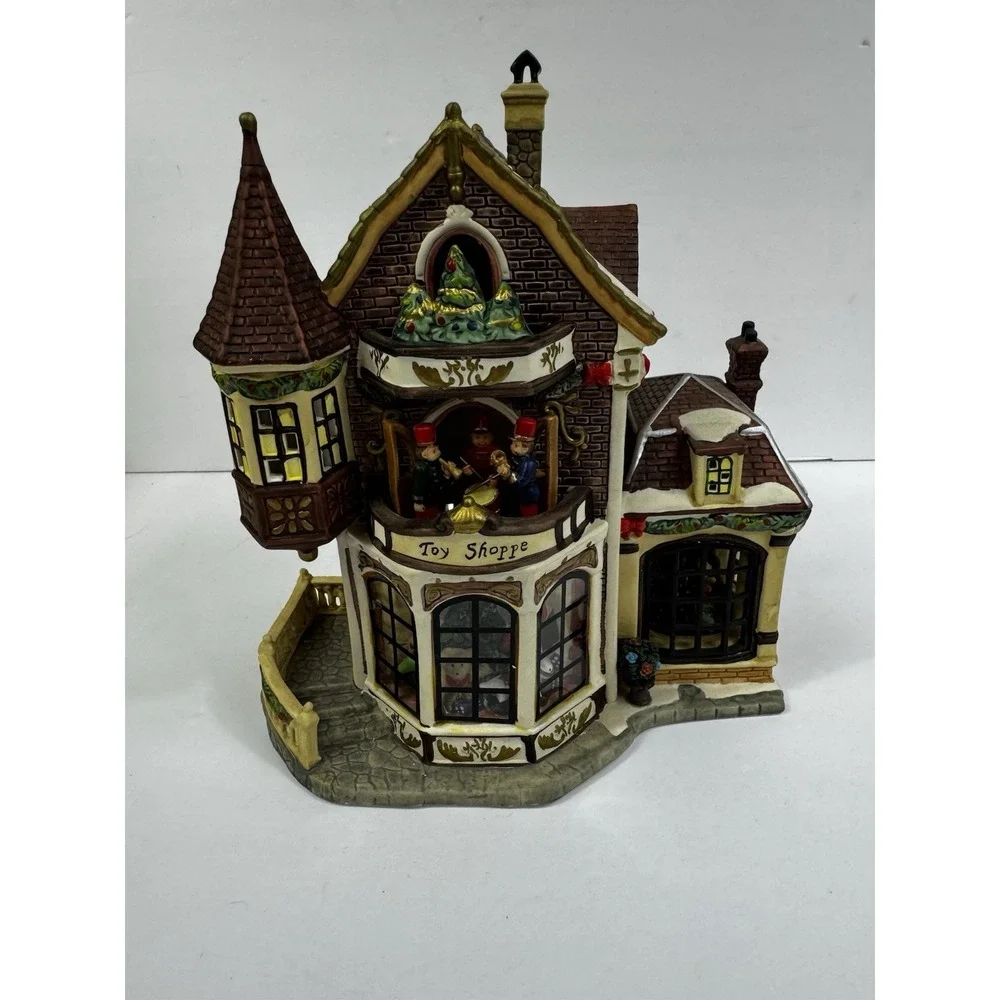 2009 Holiday Time Traditional Vintage Collection Toy Store Lighted Christmas